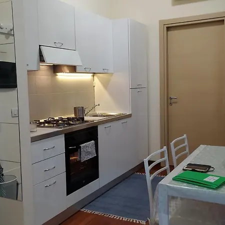 Apartment Zara Cosy & Cheap Apt - Easy Parking Milan