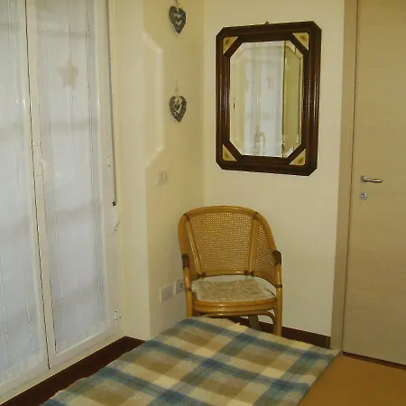 Zara Cosy & Cheap Apt - Easy Parking *